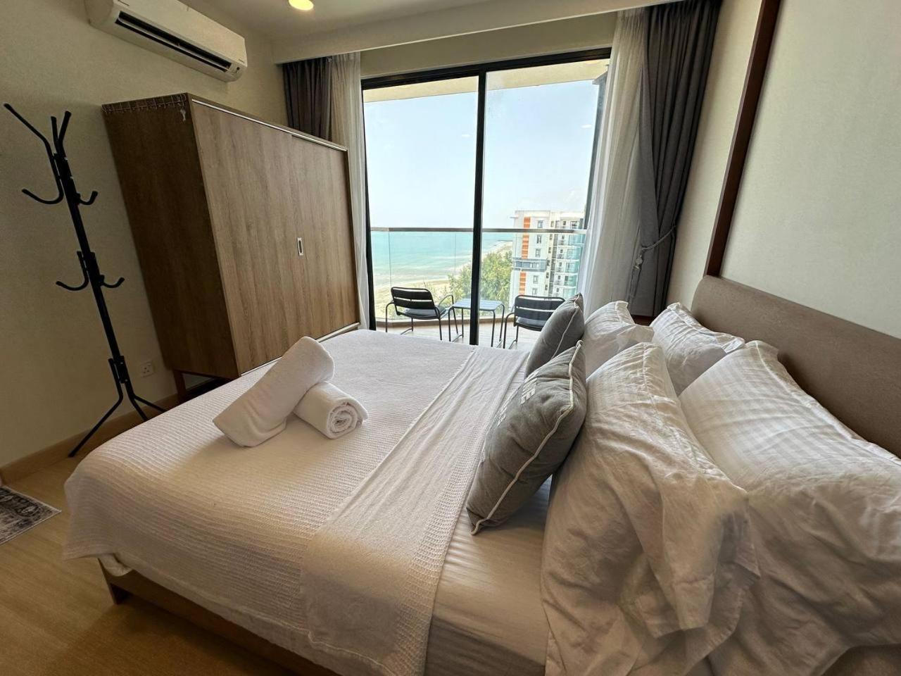 Hideaway@Timurbay Seafront Residence Kuantan Ngoại thất bức ảnh